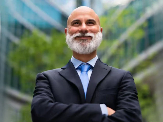 CEO img